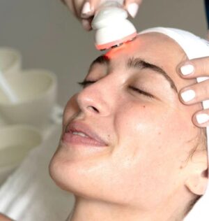 PROFESIONÁLNY BOX: Triple Action Lift Peptide Cryo Facial - Obrázek 3